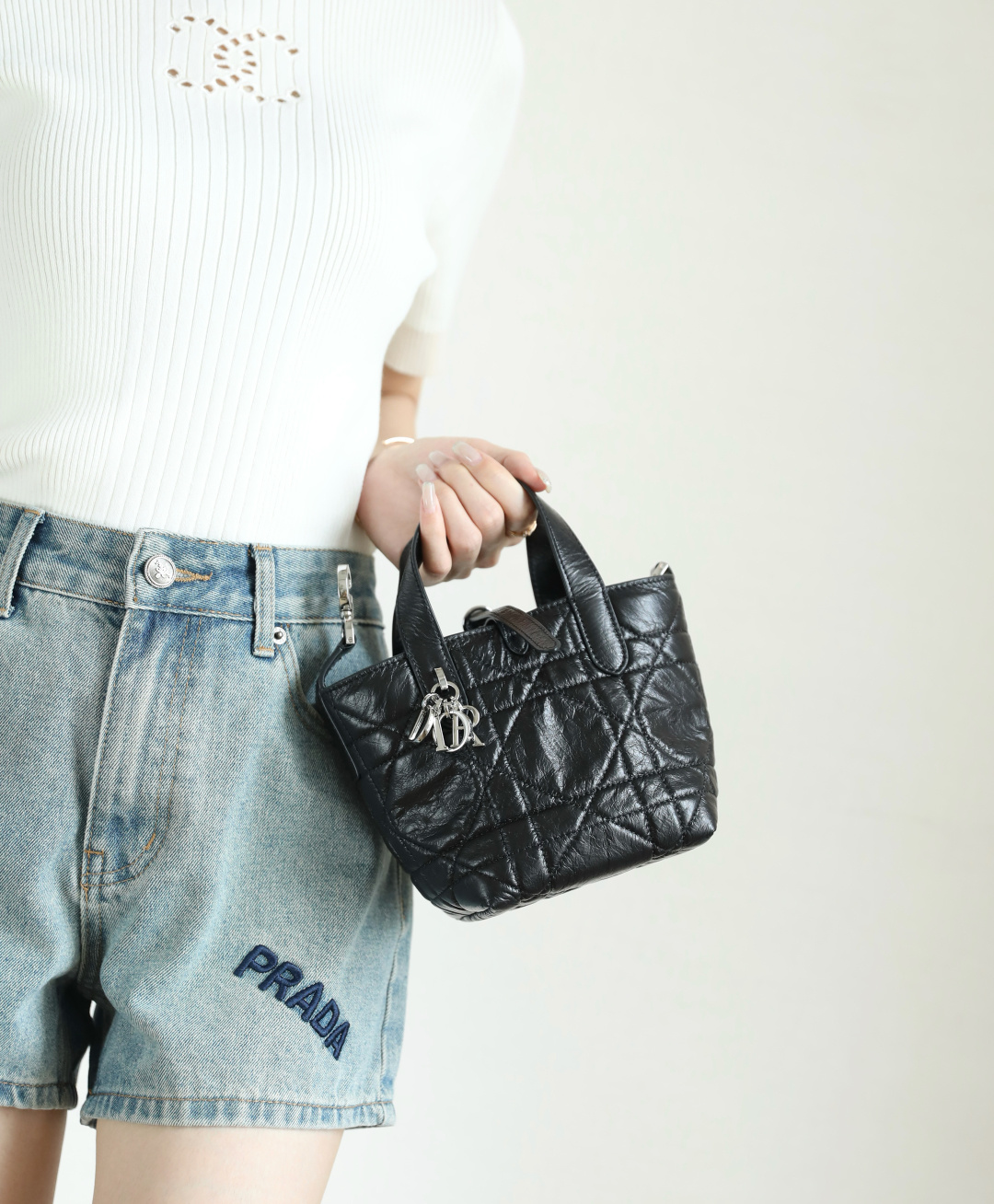디올mini 뚜주흐 버티컬 토트백  13 x 15 x 12 cm