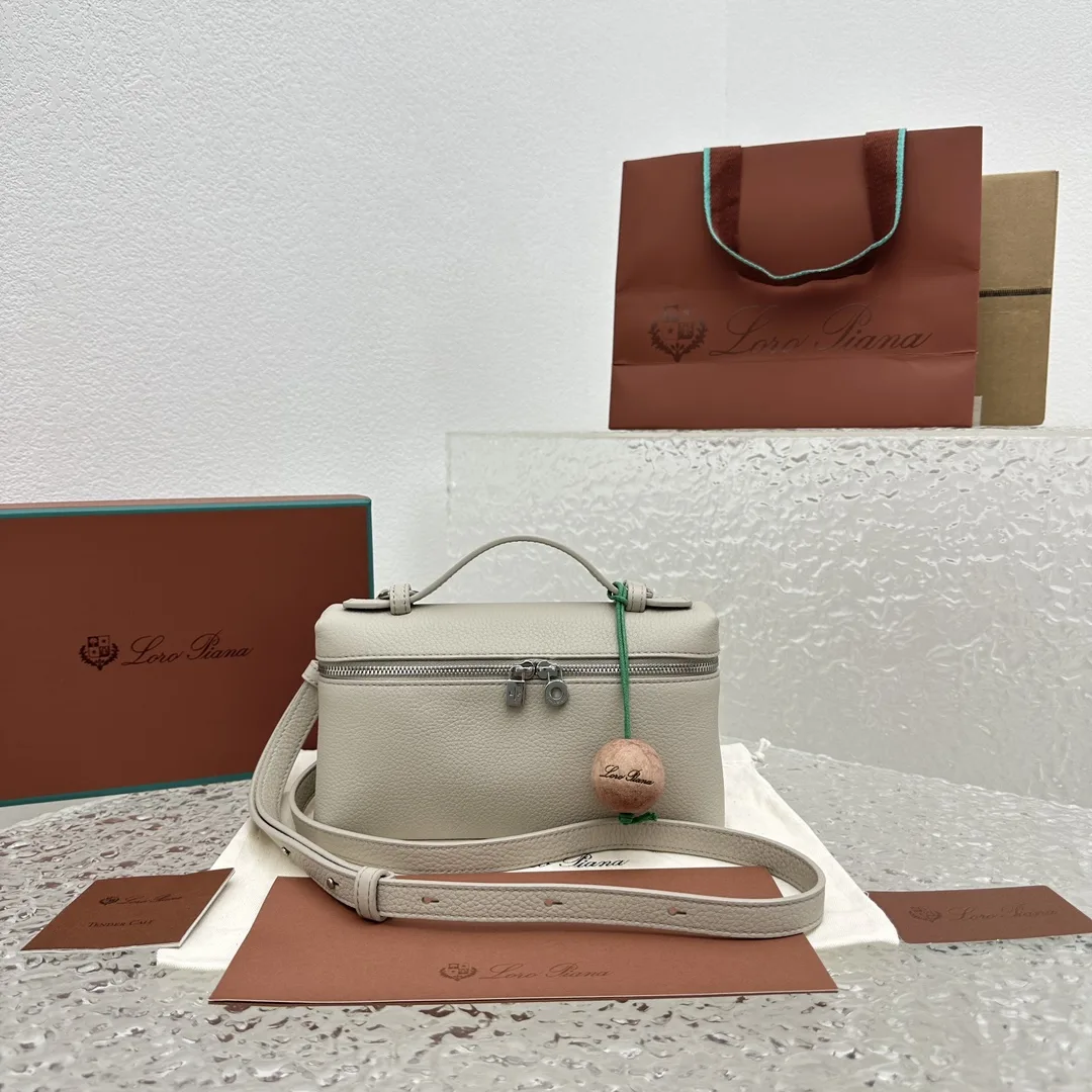 Loro Piana Extra Pocket L19