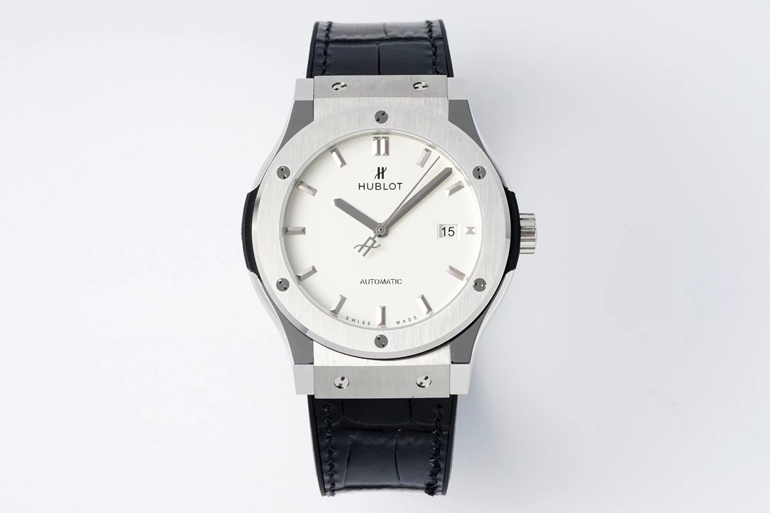 JJZ l 2892 L 42mm l Hublot Classic Fusion l 티타늄 시계 케이스