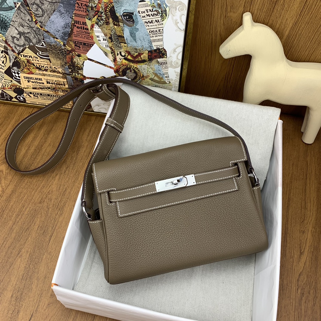 에르메스 Kelly Messenger PM  25cm