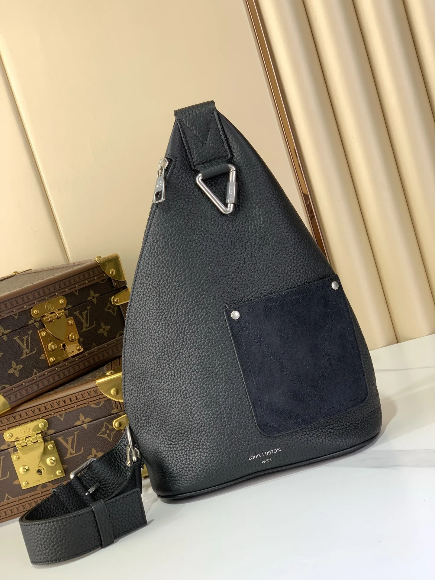 Delta Slingbag M27060 30 x 35.5 x 7cm
