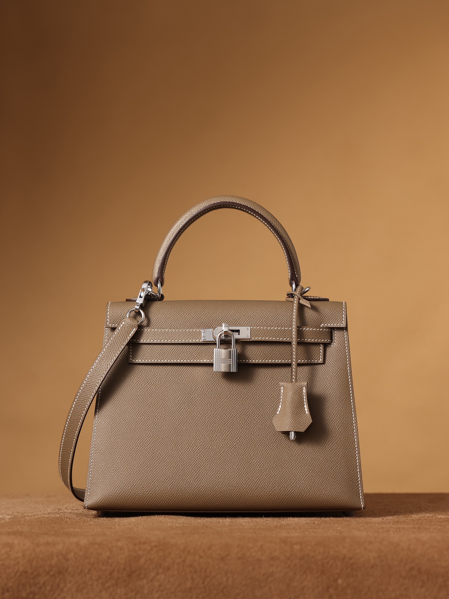 M9 Hermès 켈리  25cm