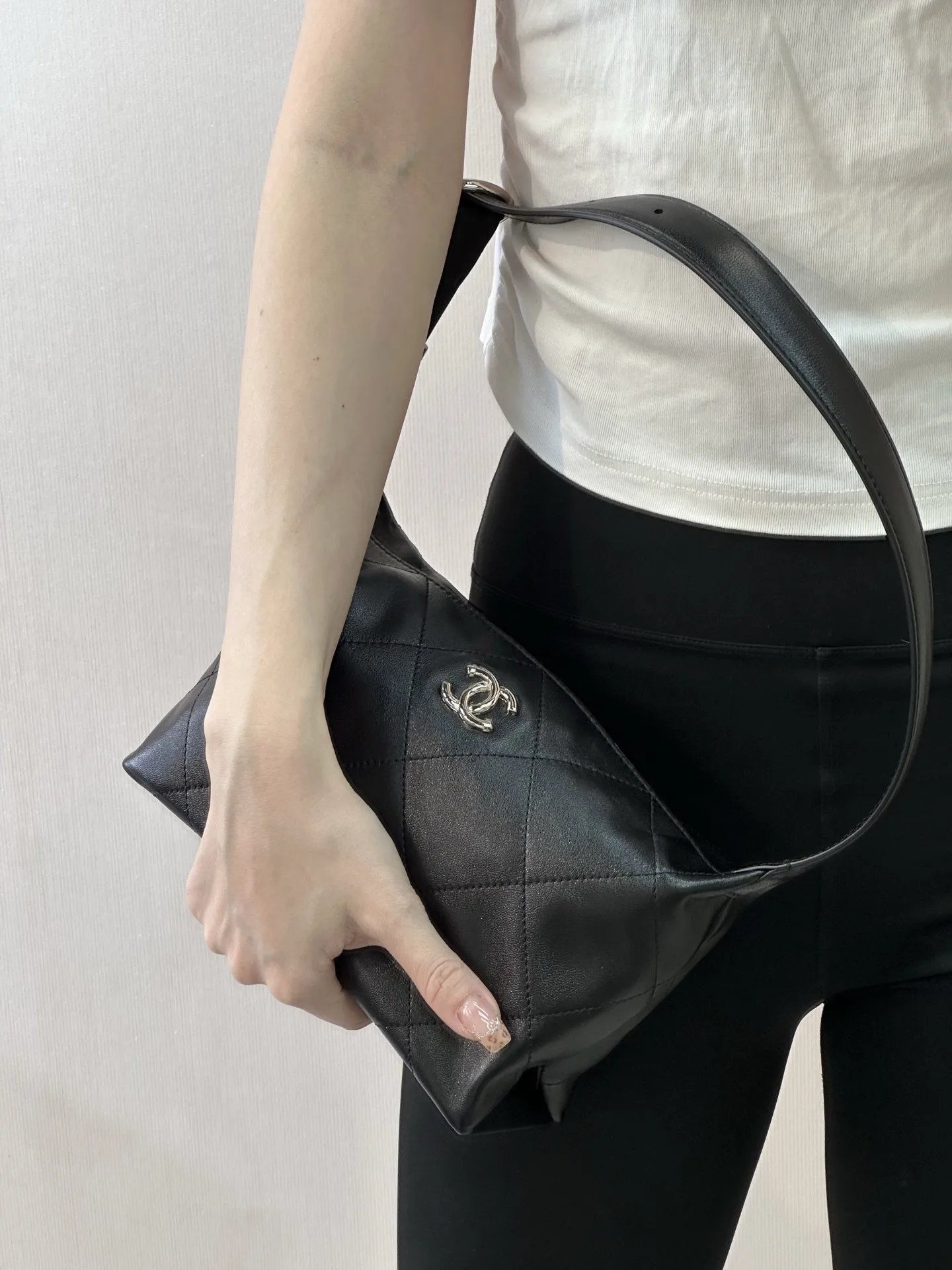 26P HOBO BAG  AS6138