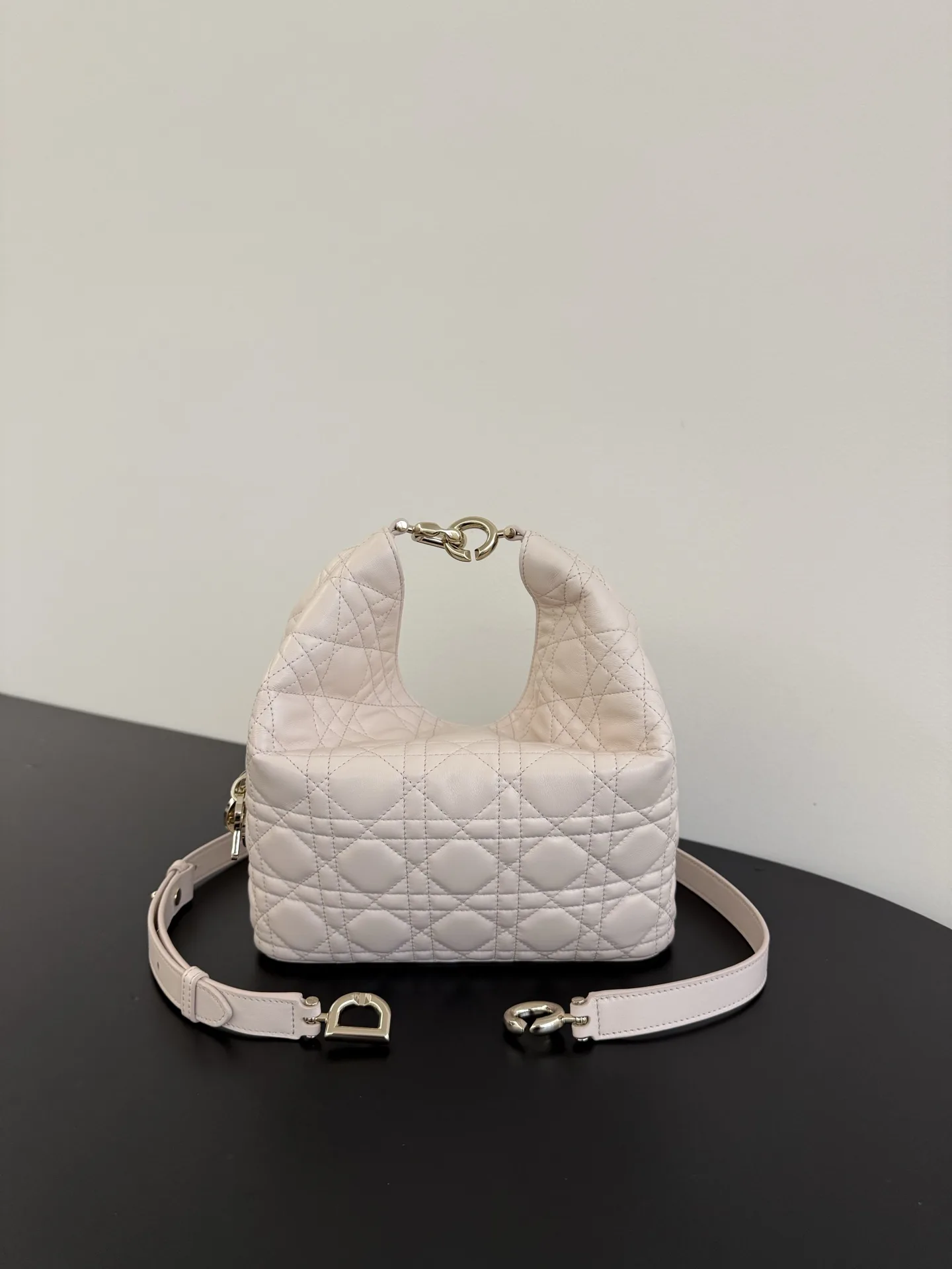 디올 스몰 디올 뚜주흐 호보백 22.5*7.5*14cm